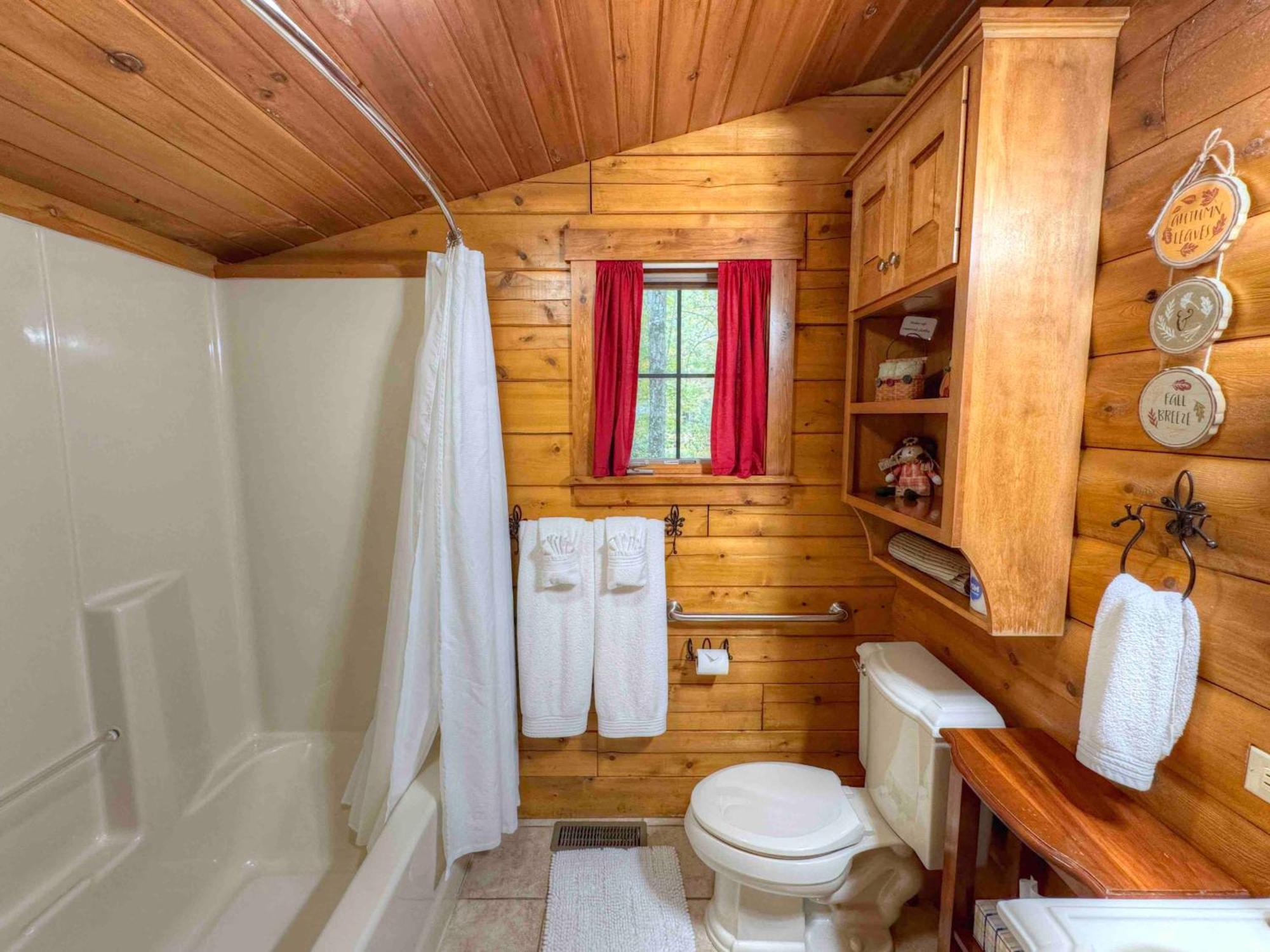 Ferngully Creek Cabins ミラーズバーグ エクステリア 写真