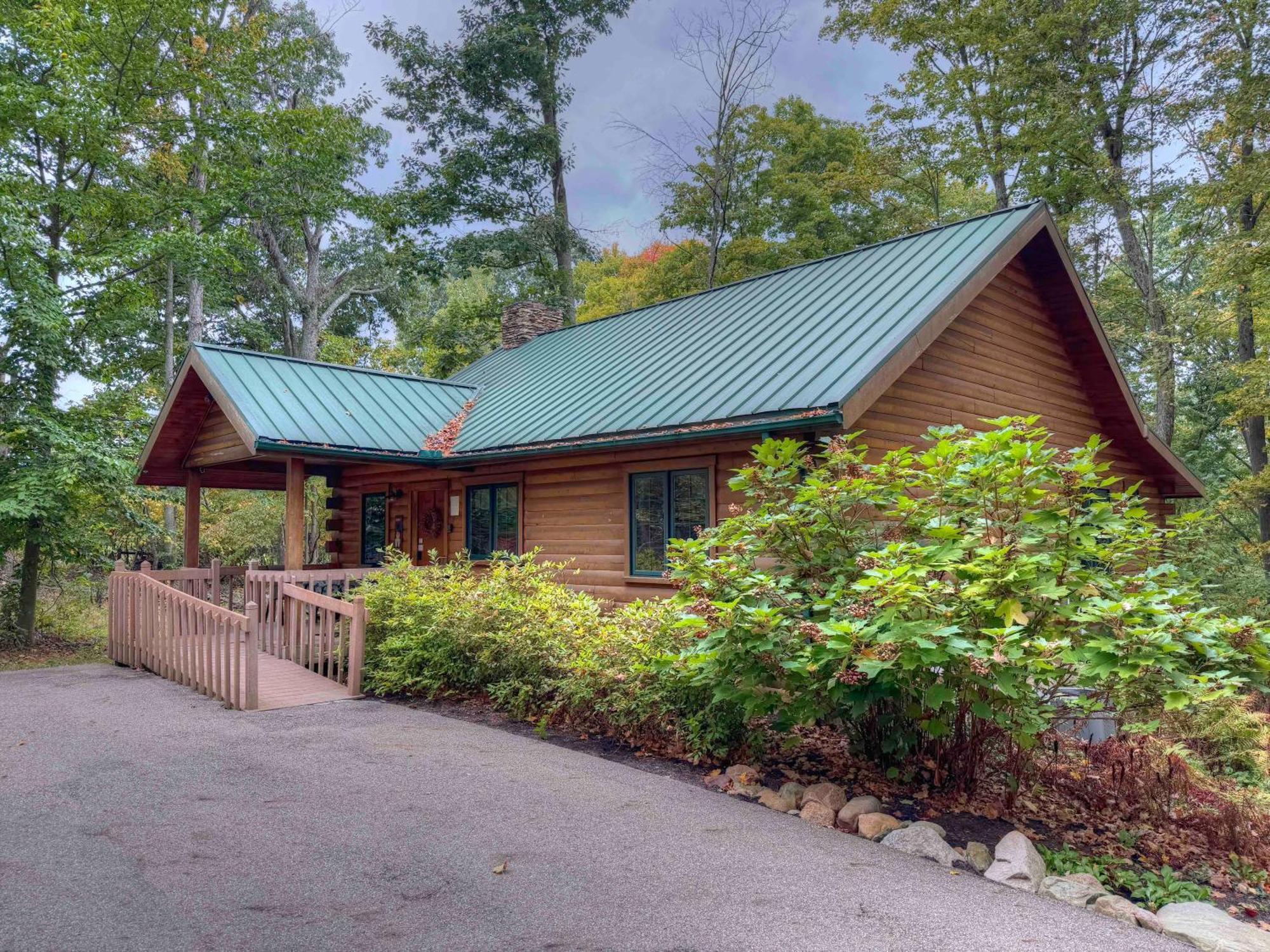 Ferngully Creek Cabins ミラーズバーグ エクステリア 写真
