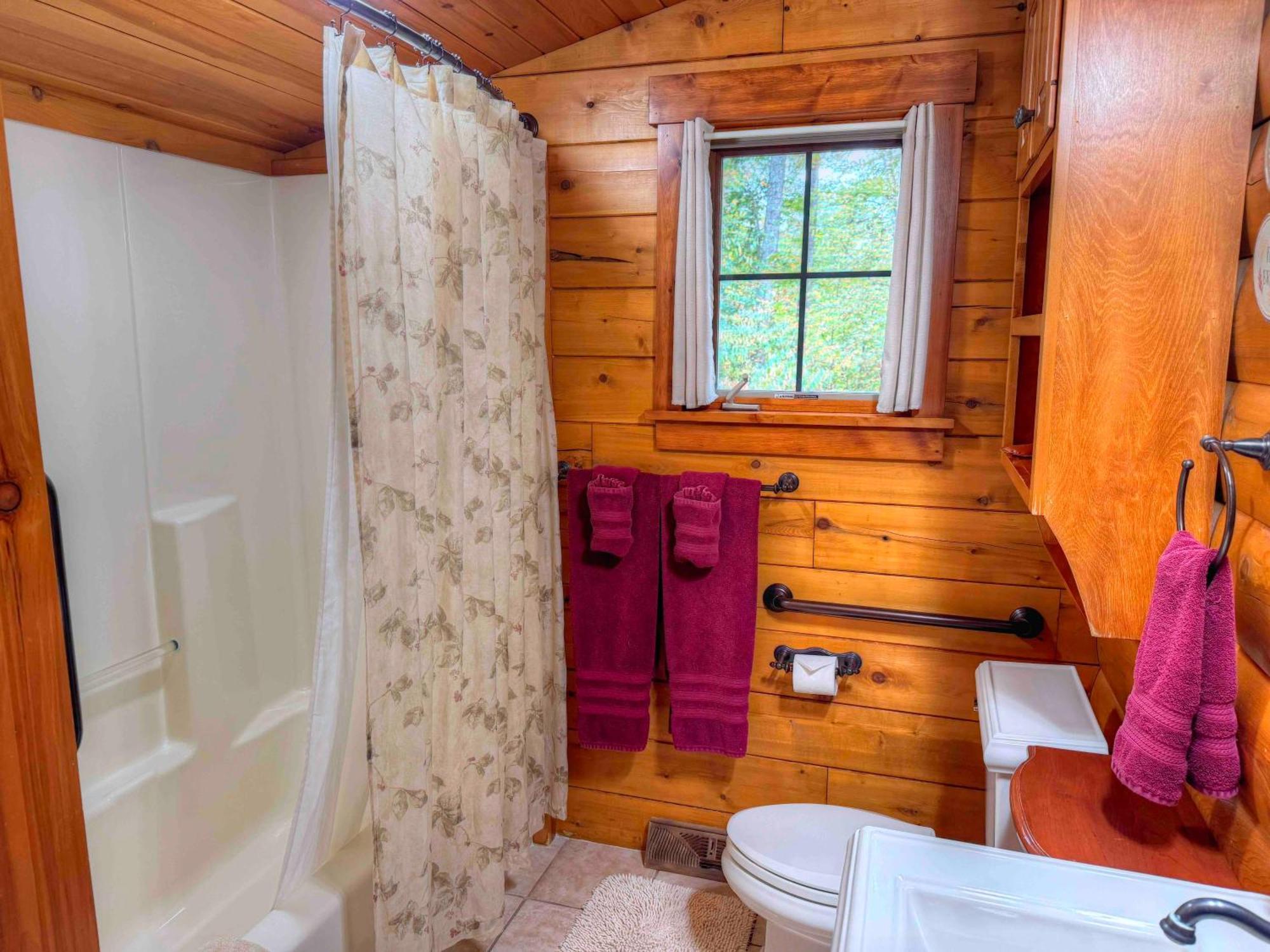 Ferngully Creek Cabins ミラーズバーグ エクステリア 写真